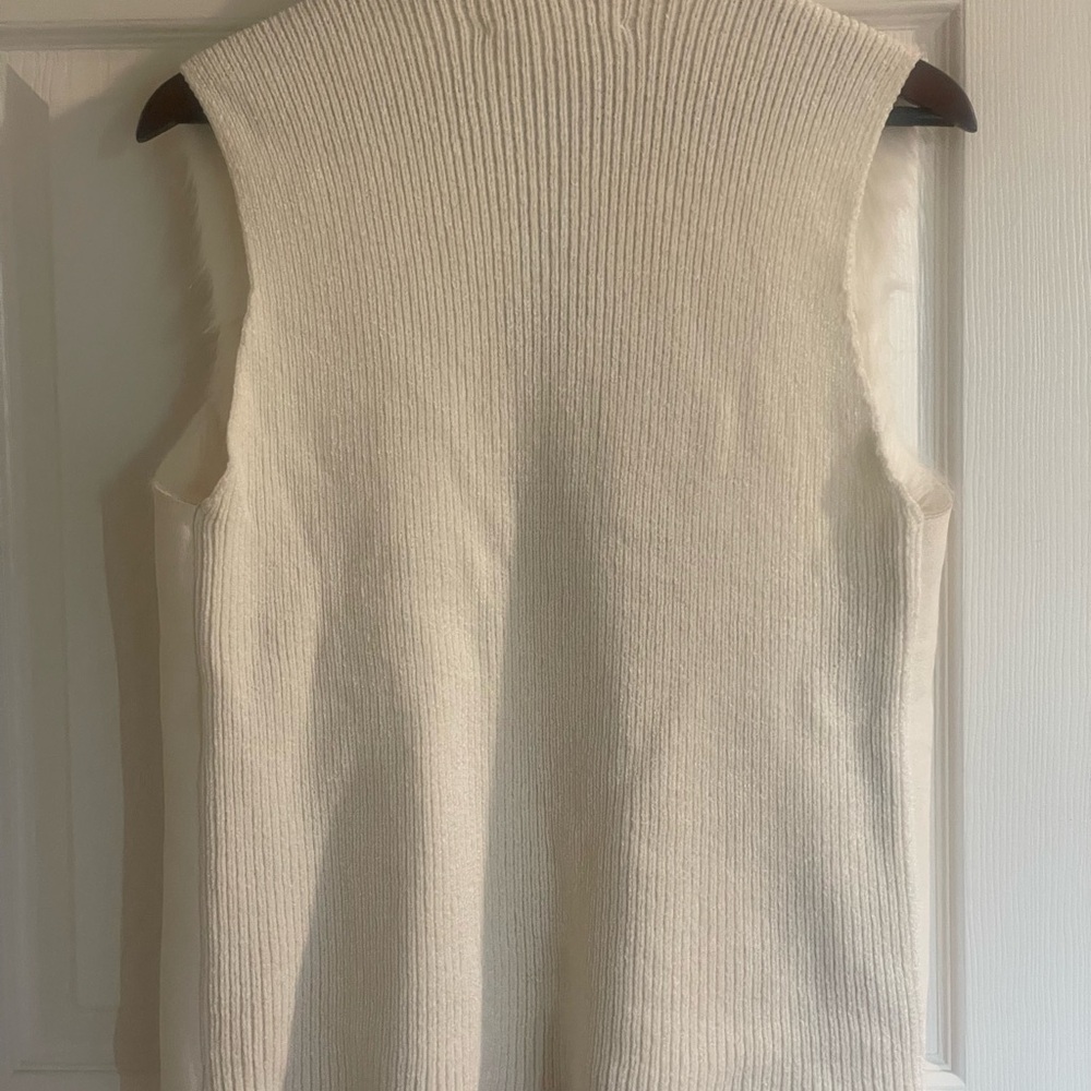 Lisa International Women's White Faux Fur Lined Vest Size M - Picture 12 of 12